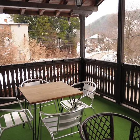 펜션 сияйна зора