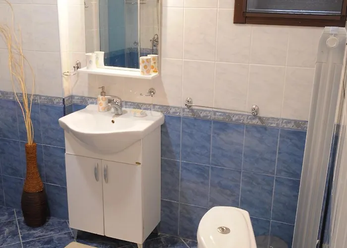 сияйна зора *