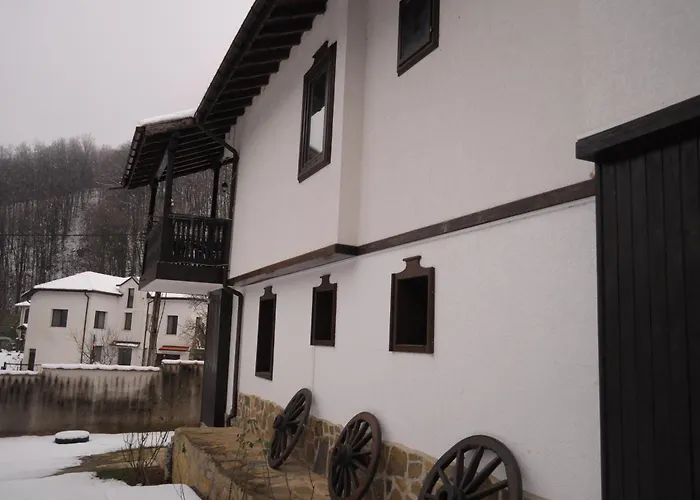 Feriehus сияйна зора *